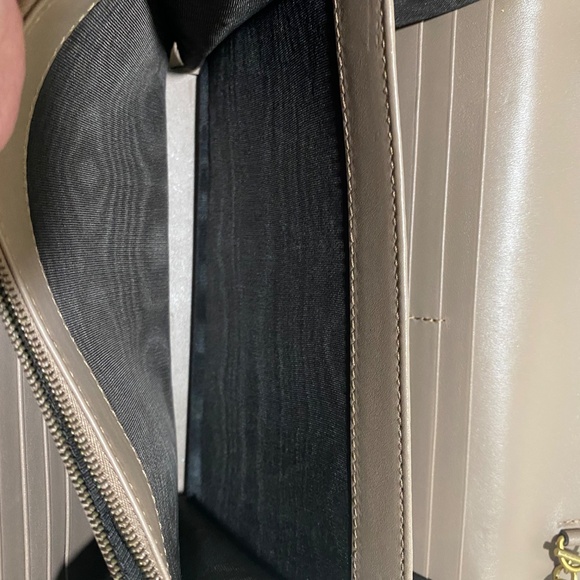 Authentic Gucci Marmont Crossbody - Picture 9 of 12